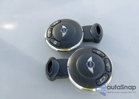 2008 Mini Cooper Clubman z USA, uszkodzony, nr VIN WMWML33518TN68105